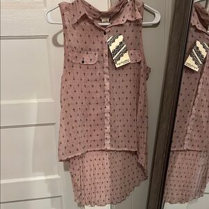 Pink Sleeveless Blouse with Cross Pattern